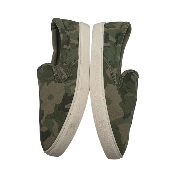 Old Navy Green Camo Slip-On Canvas Sneakers Size 8 Women's - Picture 6 of 8